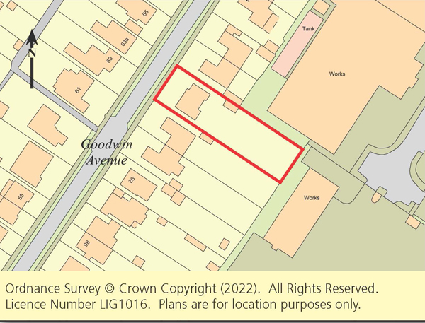Lot: 77 - DETACHED HOUSE FOR REFURBISHMENT -
